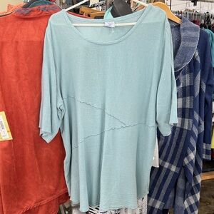 Elegant Aqua Short Sleeve Top